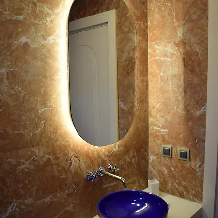 Immys Hotel