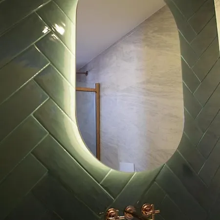 Immys Hotel