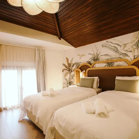 Immys Hotel
